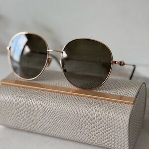 Elegant Gold Sunglasses